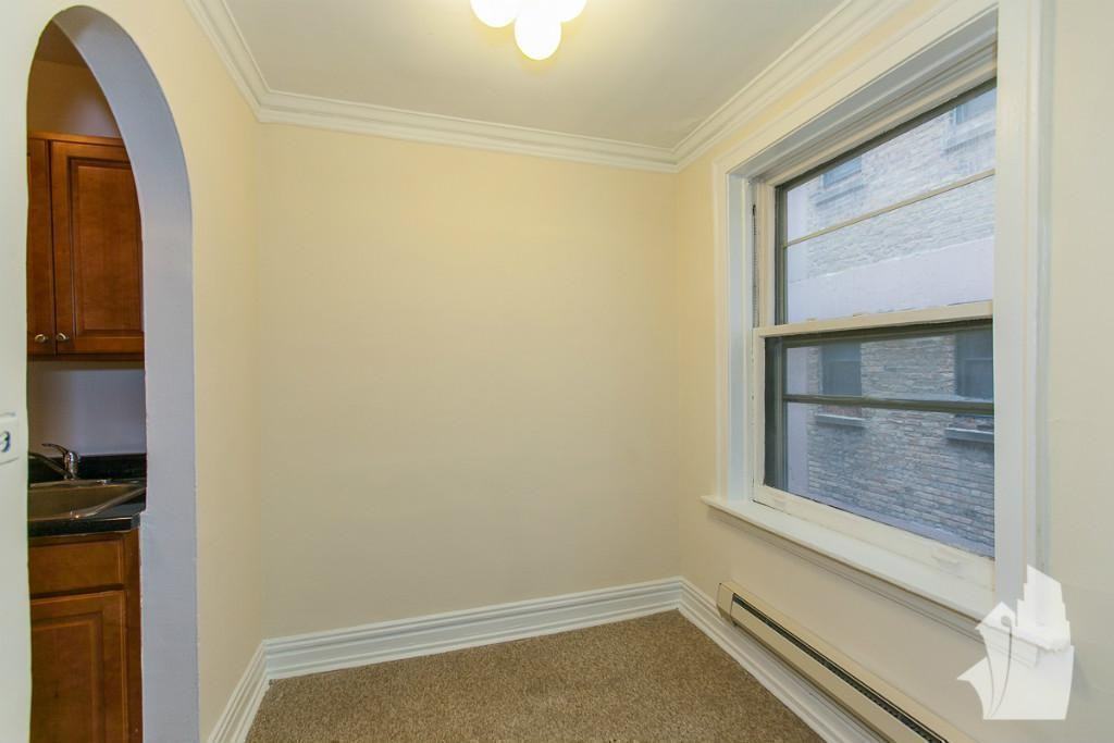 425 West Roscoe Street #410 - Photo 6 of 8
