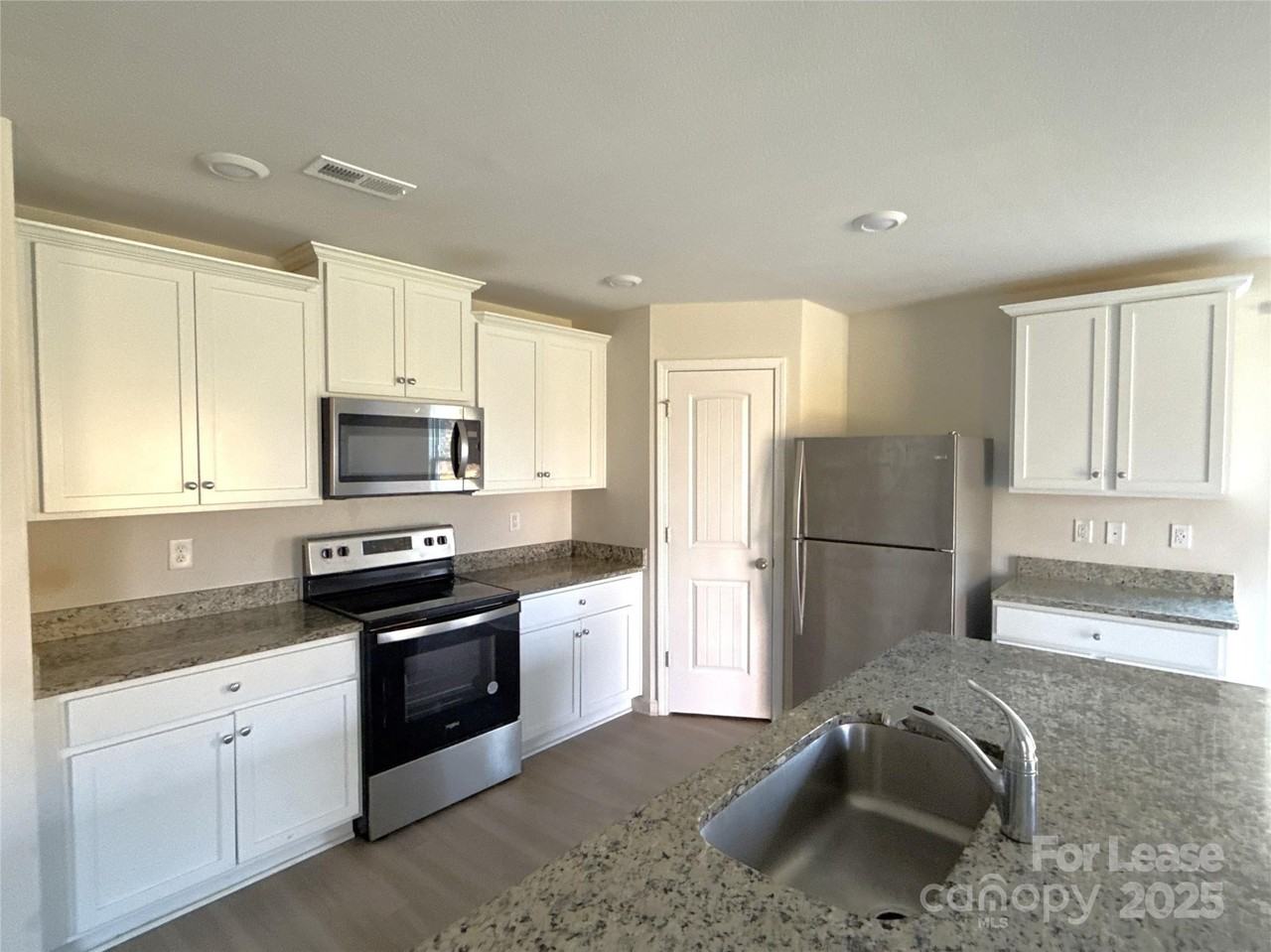 3038 Trailblazer Street - Photo 5 of 16