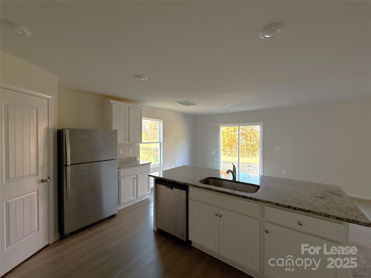 3038 Trailblazer Street - Photo 6 of 16