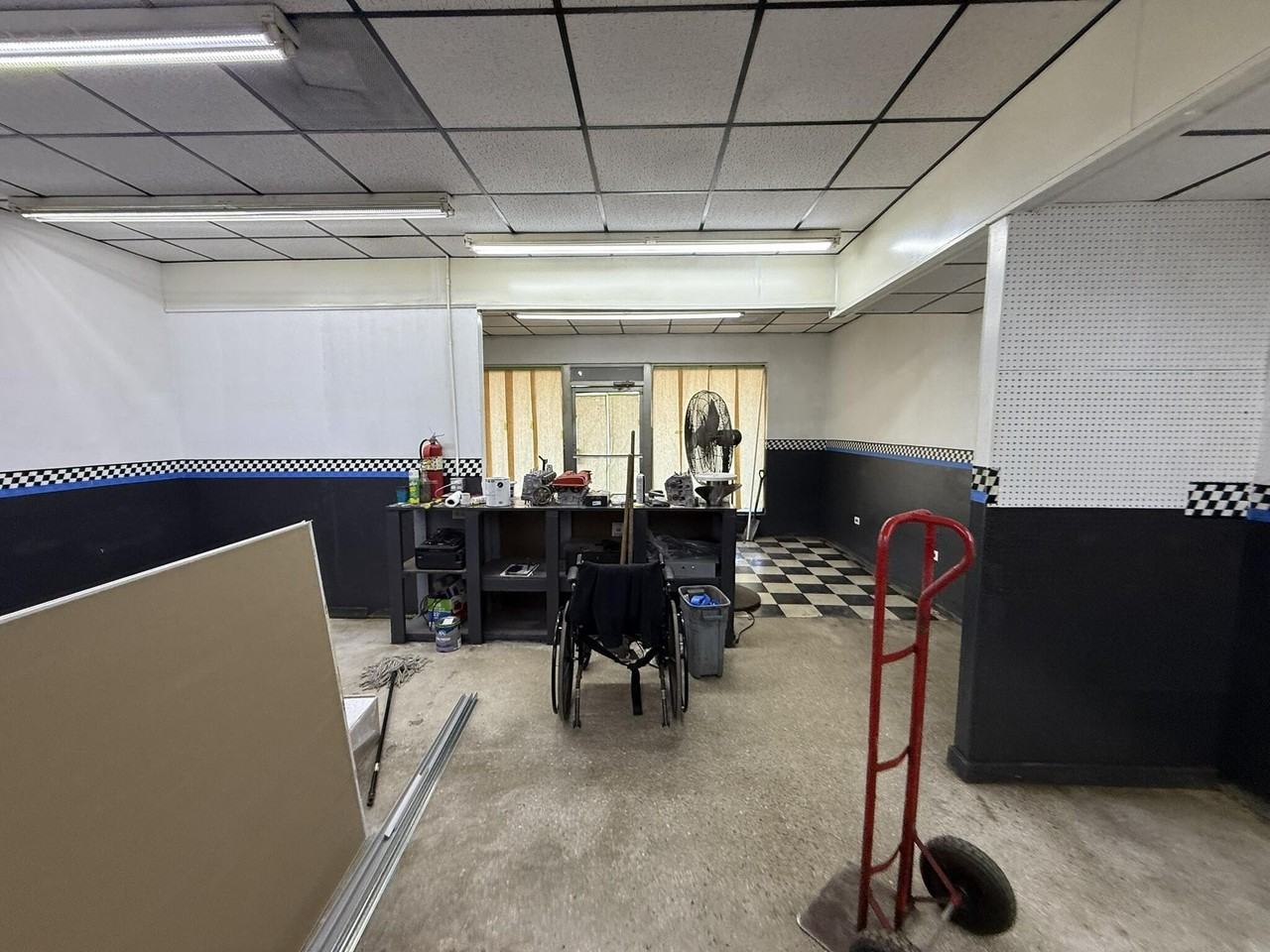 641 N Ferdon Blvd - Photo 7 of 20