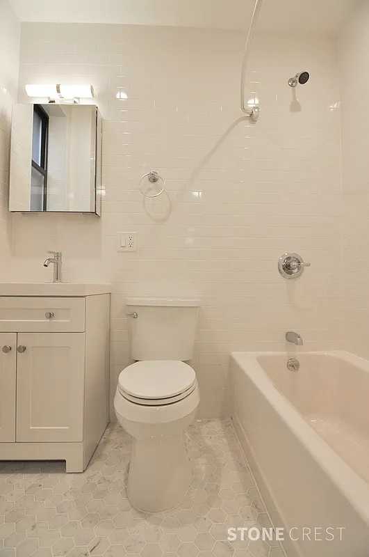 200 West 90th Street #6H - Photo 4 of 5