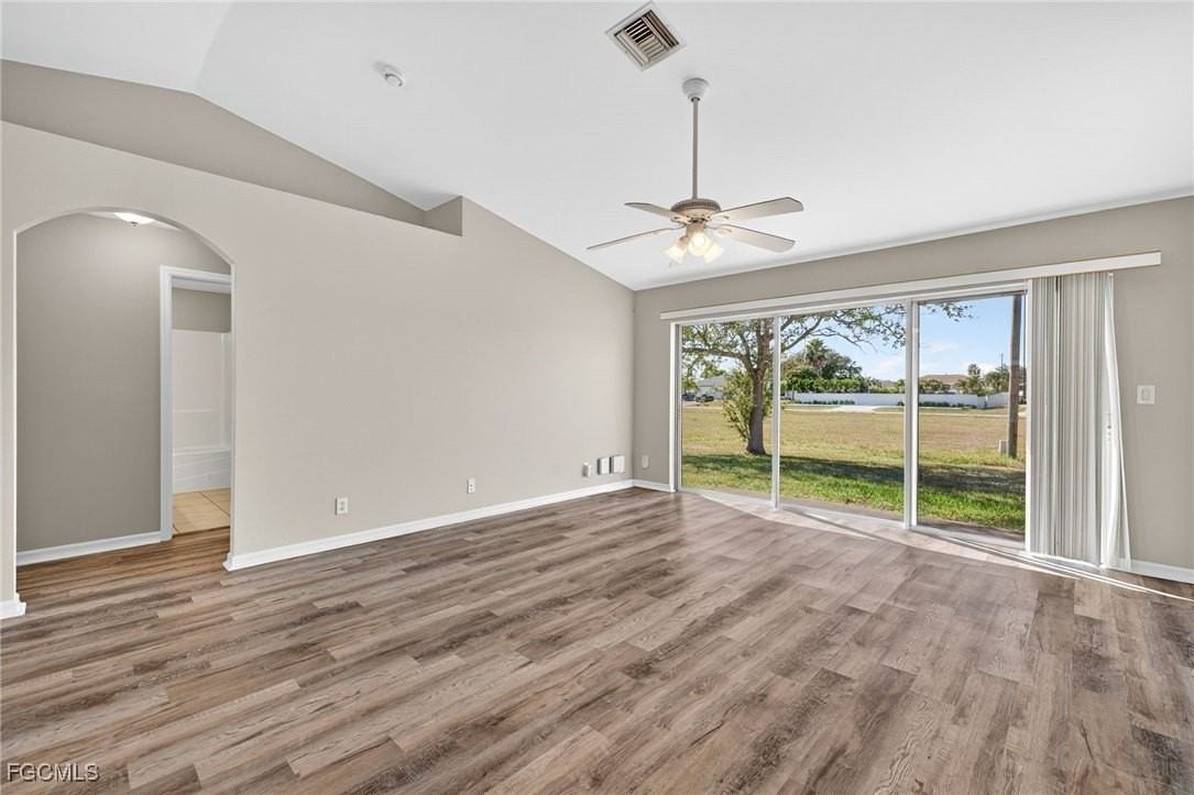 1826 Ne 18th Ave - Photo 4 of 27