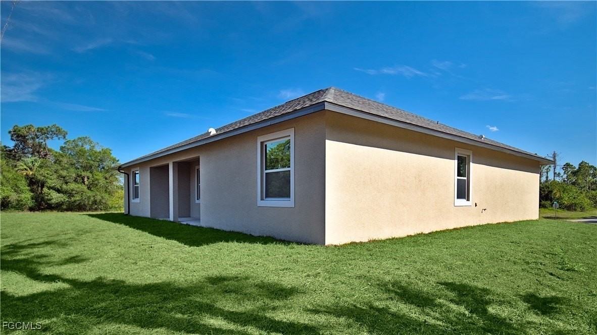 8064 Sunrise Cir - Photo 3 of 10