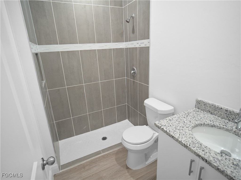 7011 Lorna Ct - Photo 6 of 10