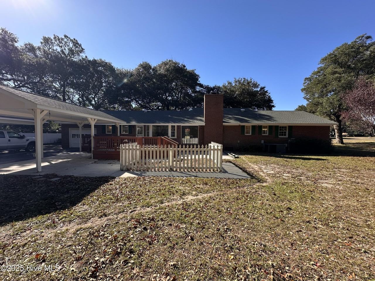 245 High Tide Dr - Photo 5 of 38