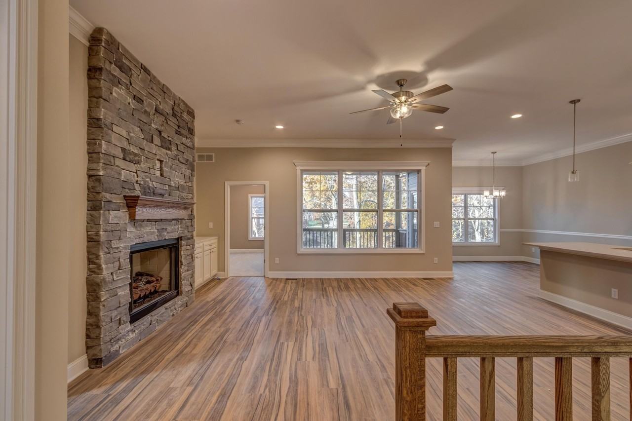 102 Hickory Grove Ct - Photo 3 of 7