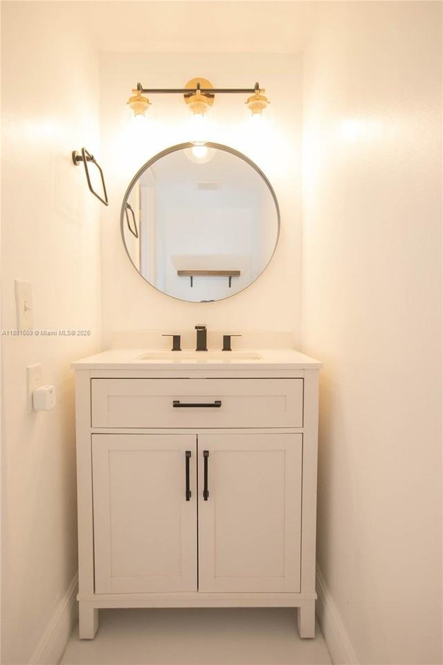 2714 Ne 8th St #2712 - Photo 5 of 8