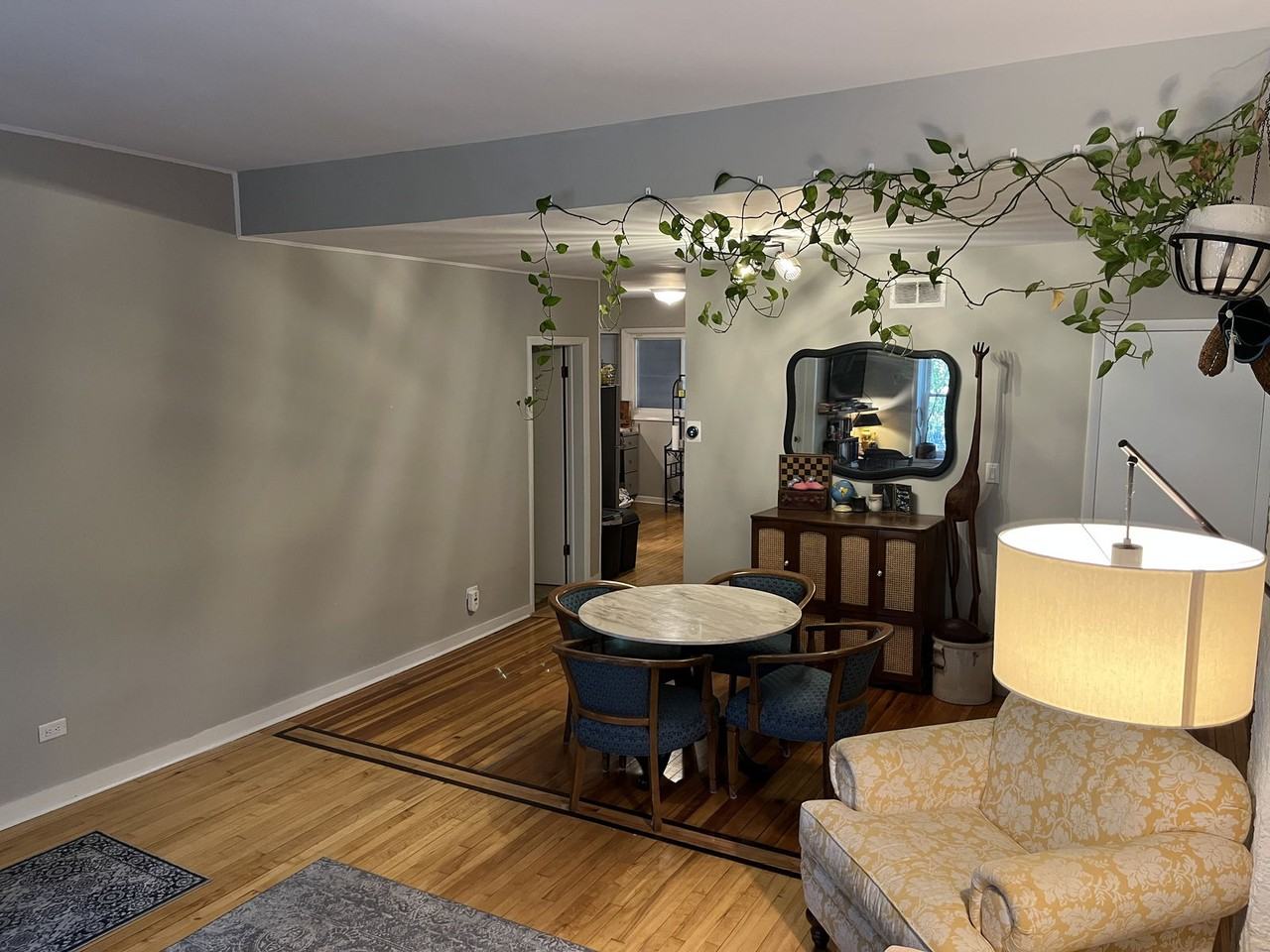 4128 N Lincoln Ave #2R - Photo 6 of 8