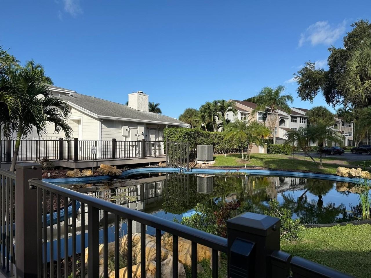 2319 N Congress Ave #15 - Photo 4 of 20