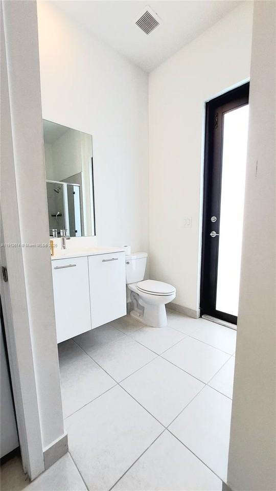 4318 Sw 174th Ave #1 - Photo 3 of 5