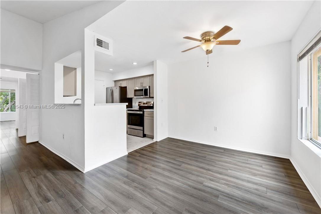 2361 Nw 33rd St #613 - Photo 3 of 8