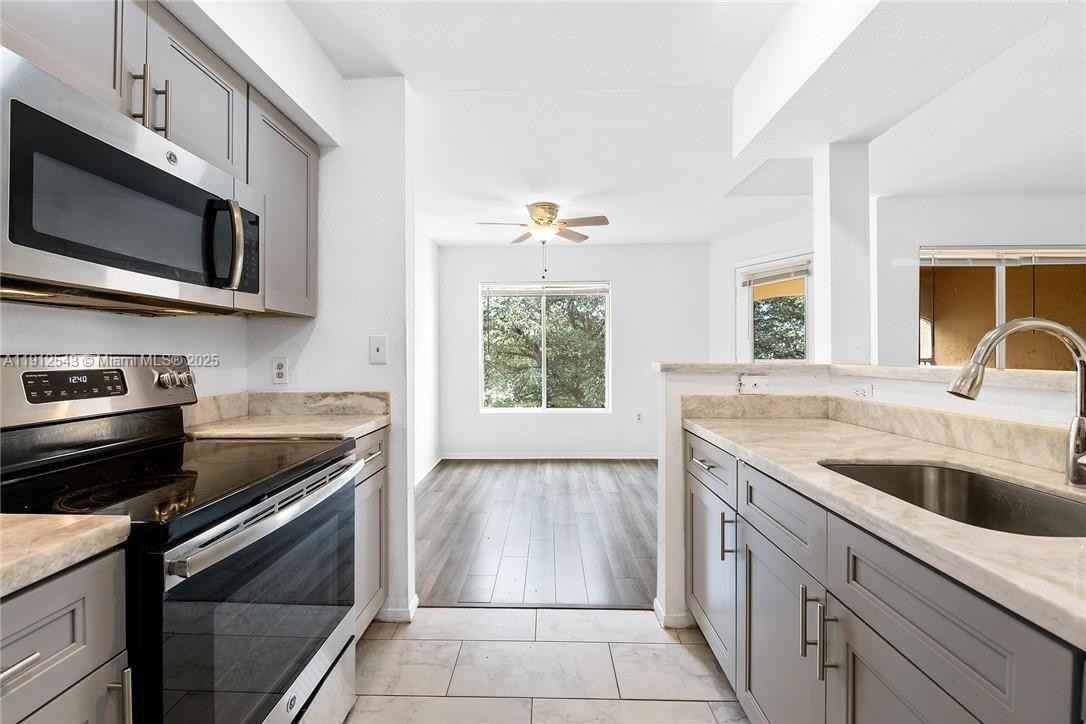 2361 Nw 33rd St #613 - Photo 6 of 8