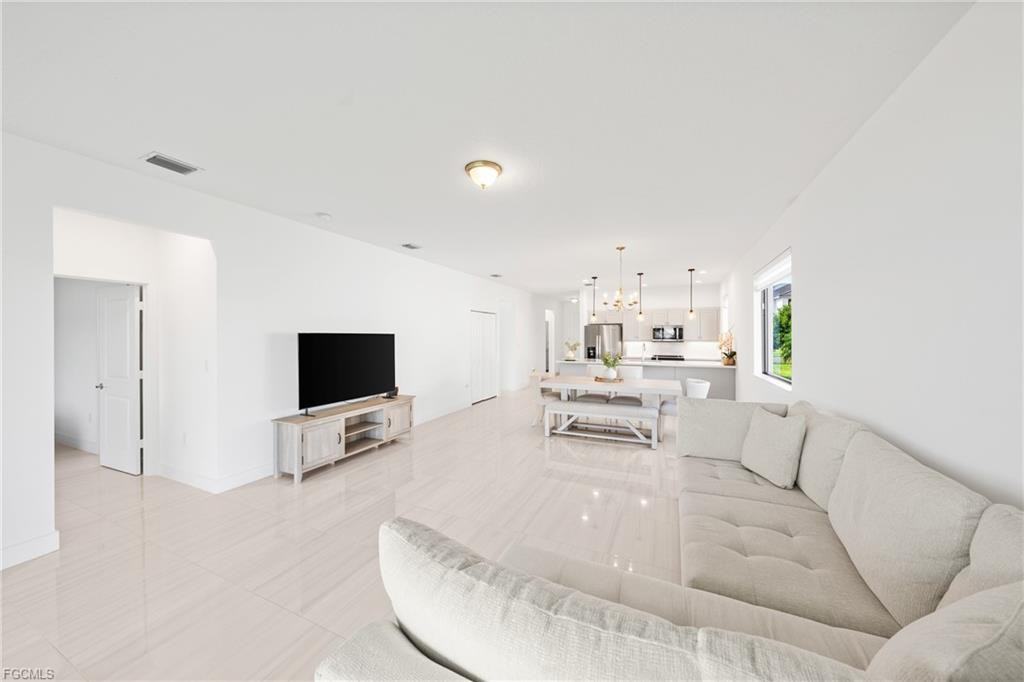 4951 Brigata Way - Photo 6 of 8