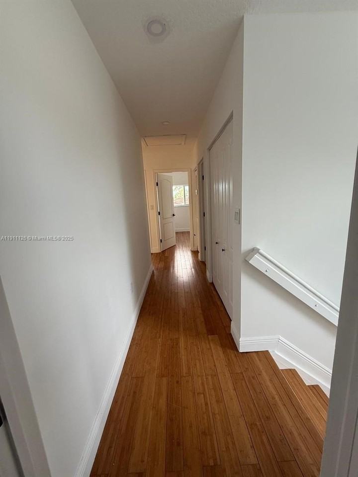 14848 Sw 180th St - Photo 5 of 18