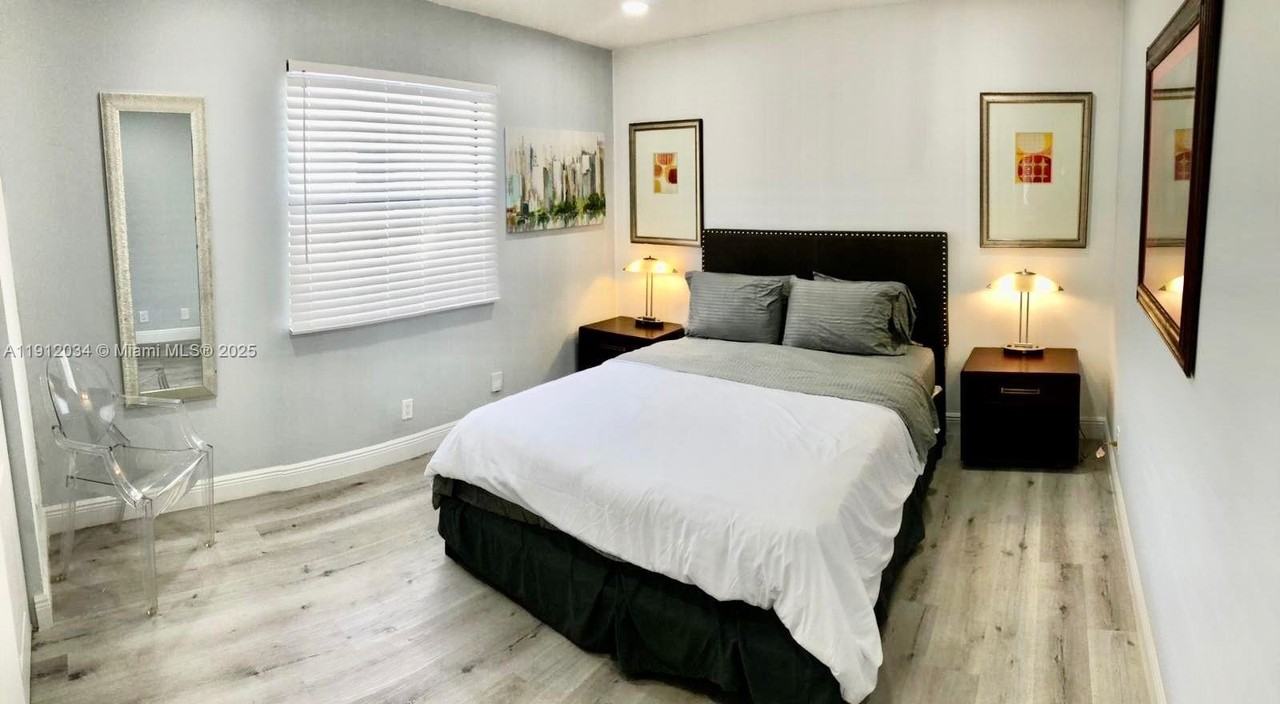 1418 Nw 11th St #0 - Photo 7 of 17