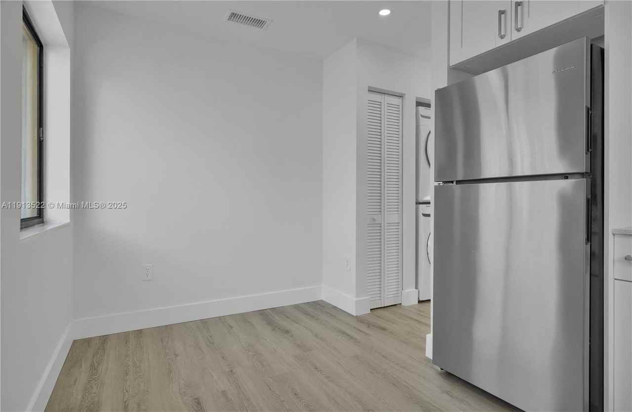 20127 Sw 88th Ct #20127 - Photo 2 of 19