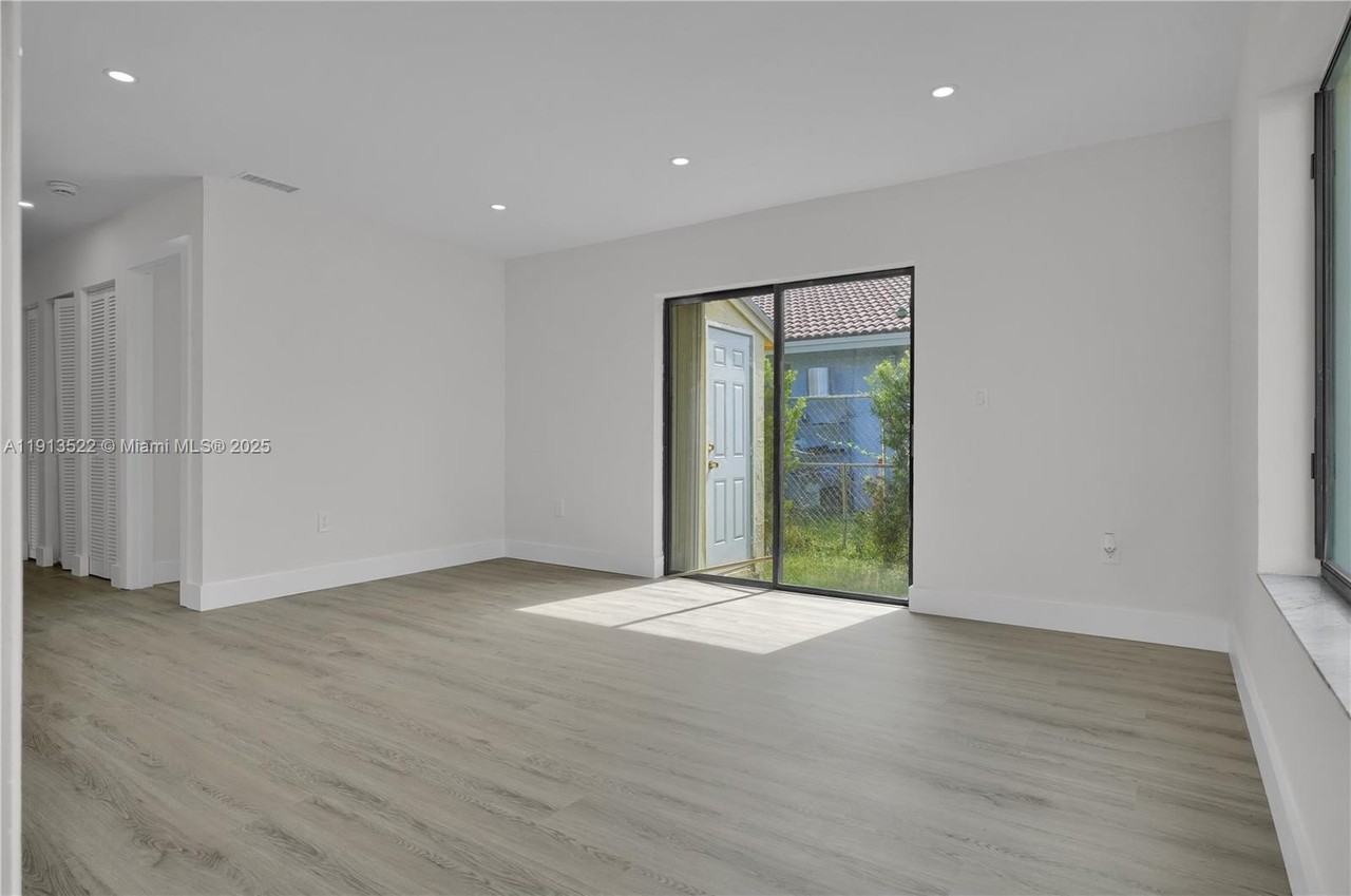 20127 Sw 88th Ct #20127 - Photo 7 of 19