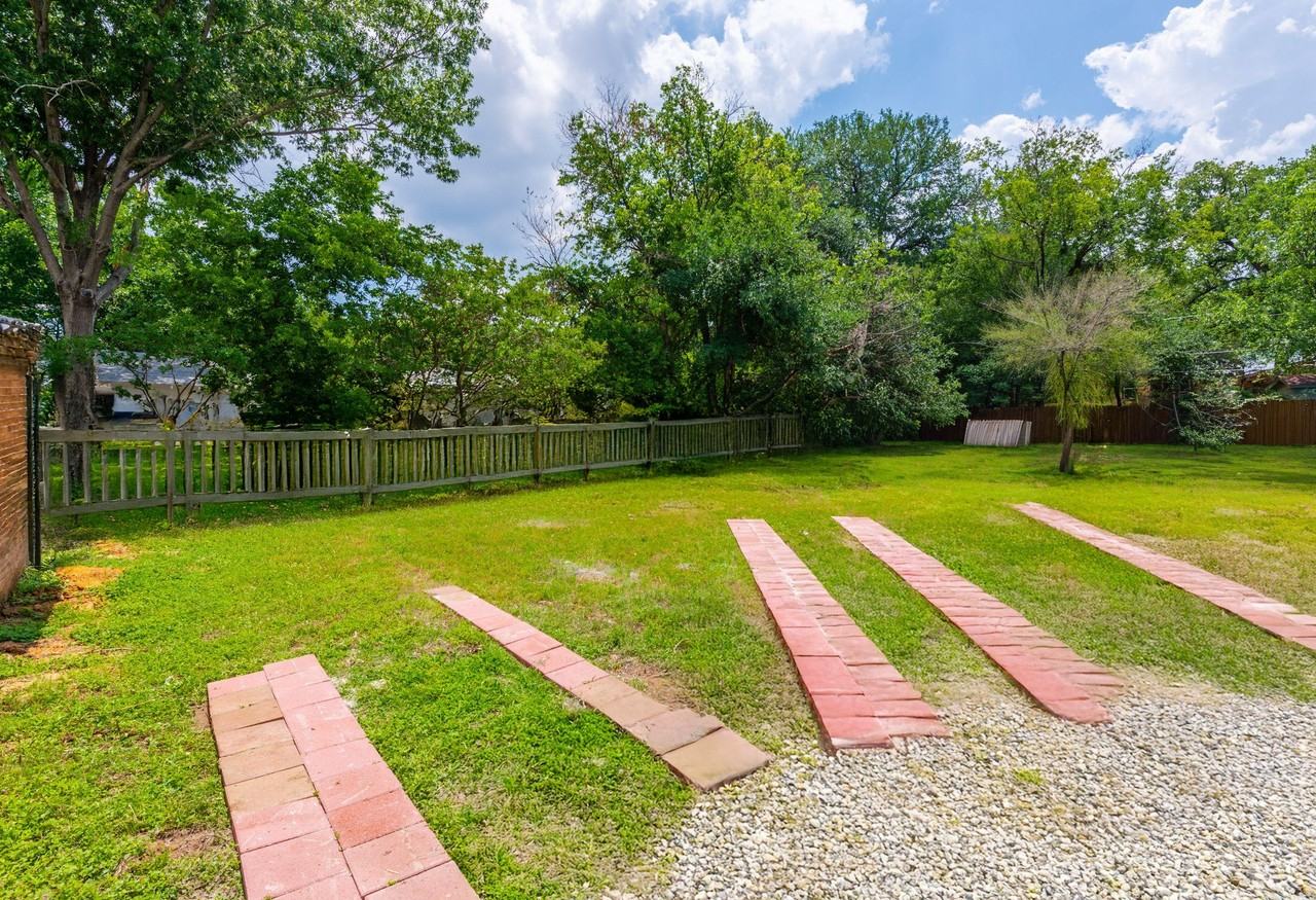 Martha Ln - Photo 2 of 6