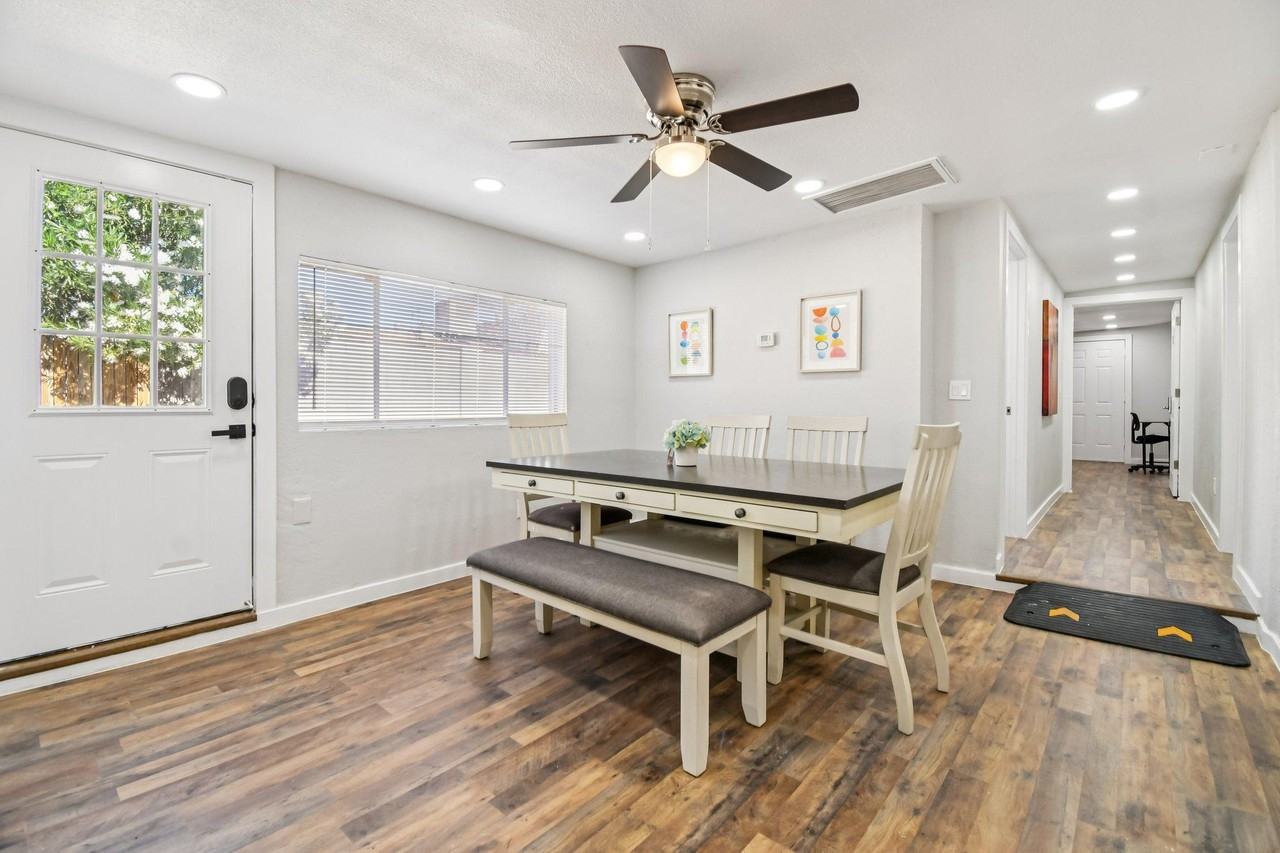 W Paradise Dr - Photo 3 of 11