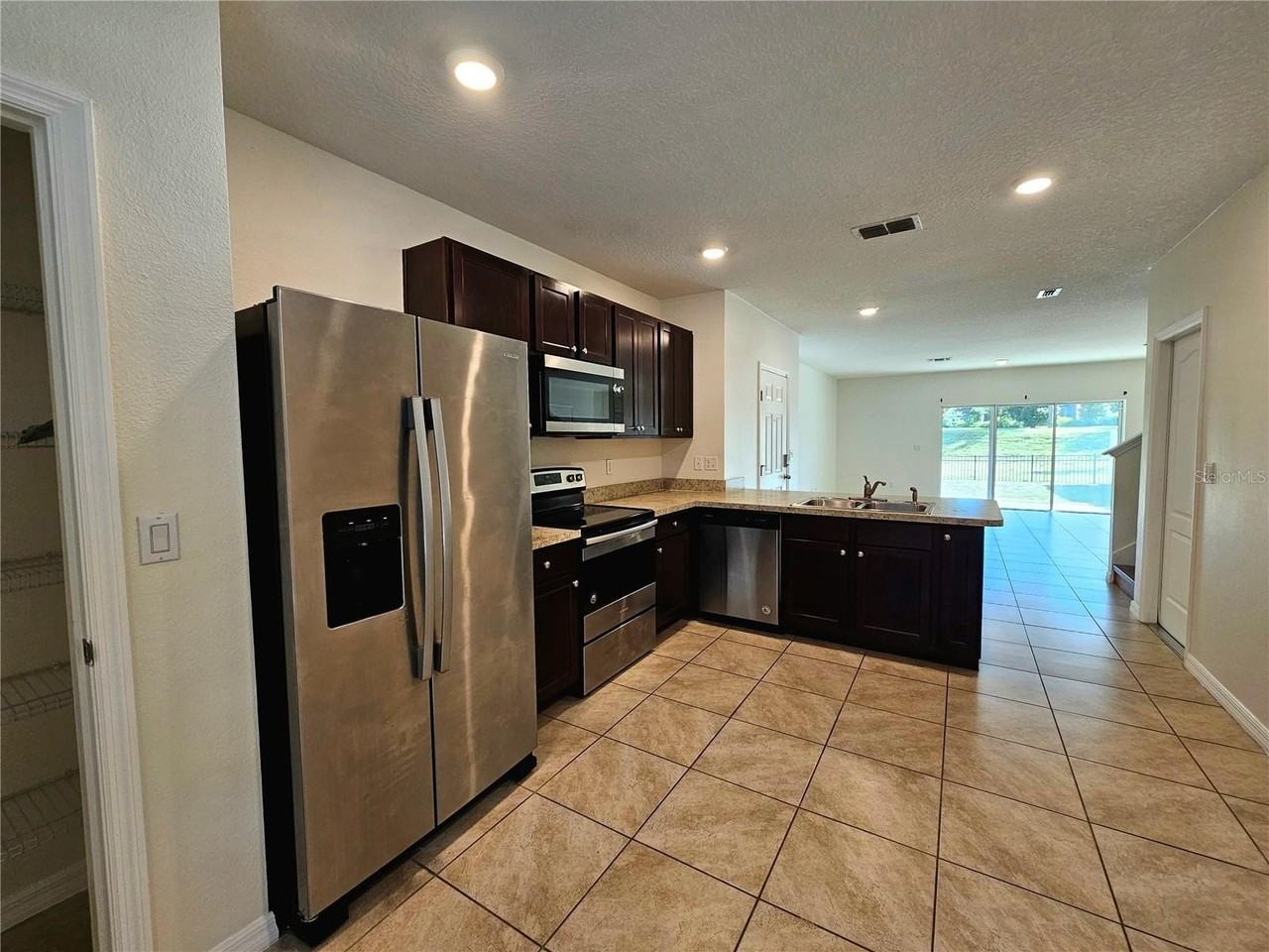 9022 Wildflower Ln - Photo 7 of 46