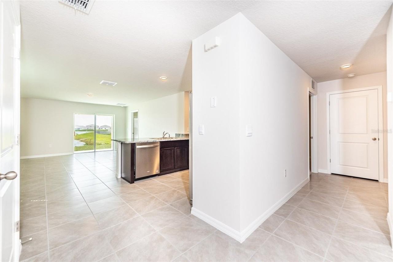 10239 Charlotte Dr - Photo 3 of 50