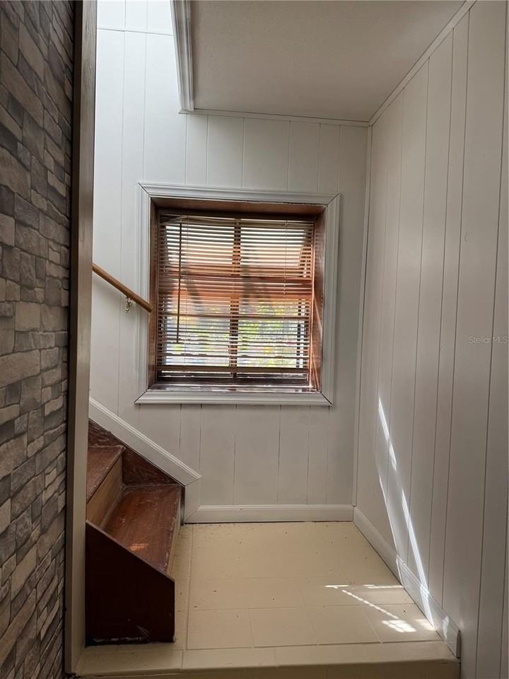 18121 Geraci Rd - Photo 7 of 15