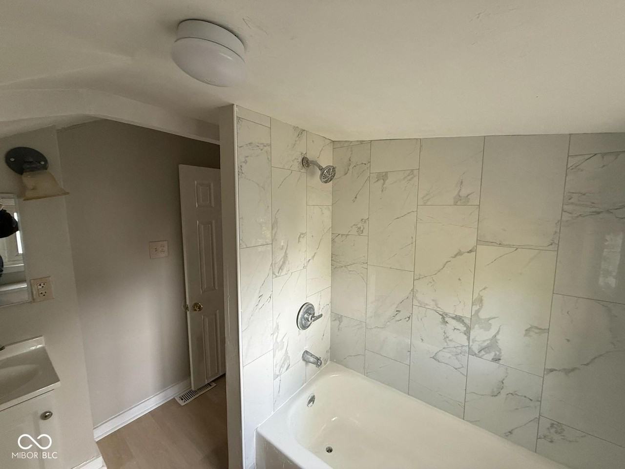 250 Koehne St - Photo 7 of 9