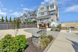 featured image of 226 Dune Ave