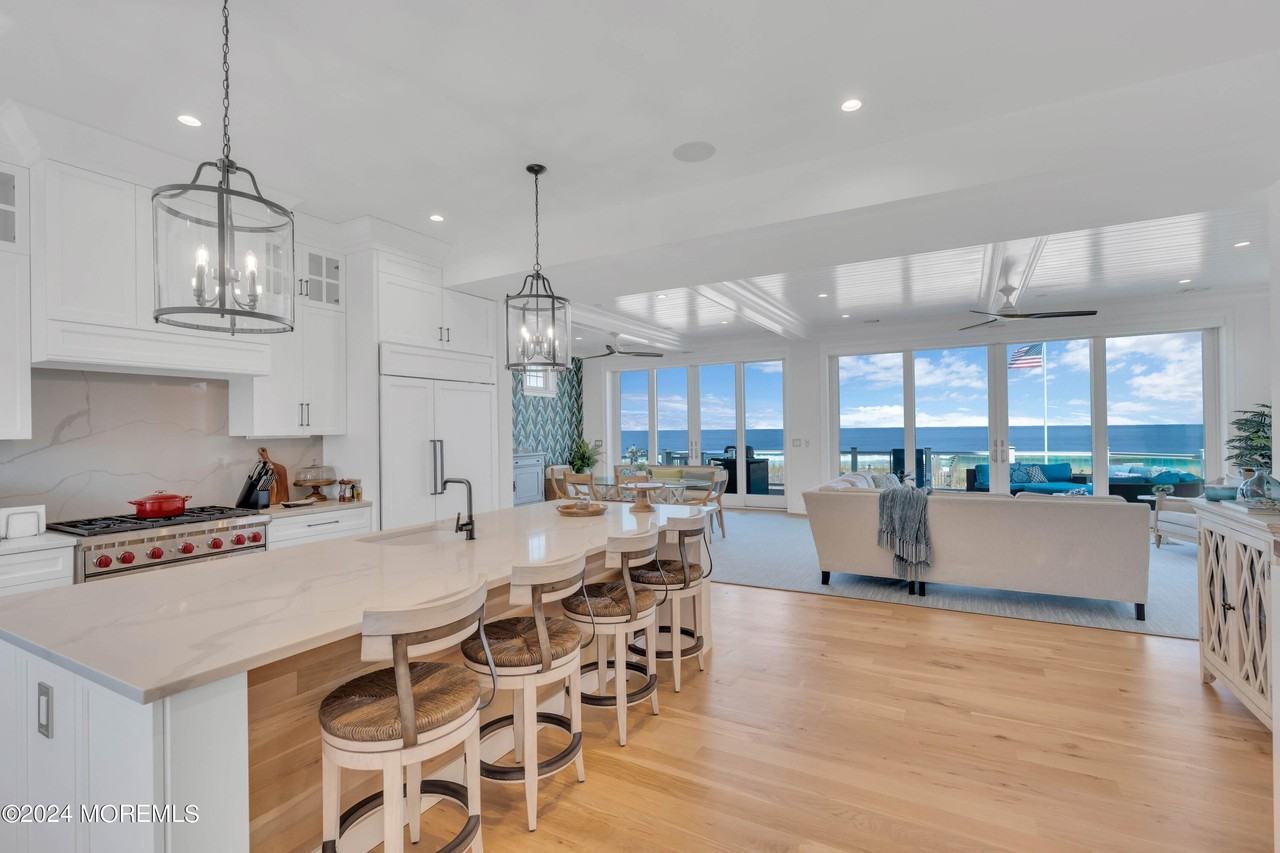 226 Dune Ave - Photo 4 of 43