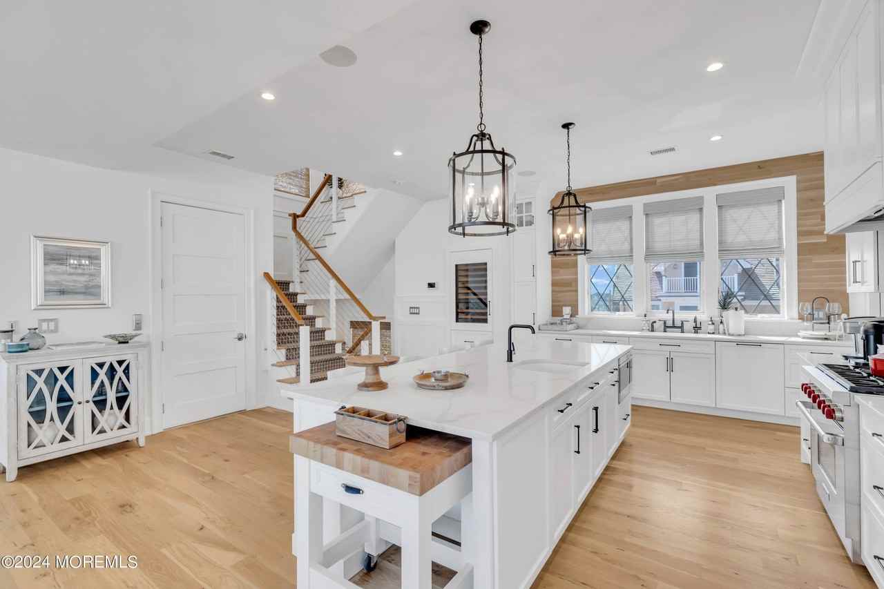 226 Dune Ave - Photo 6 of 43