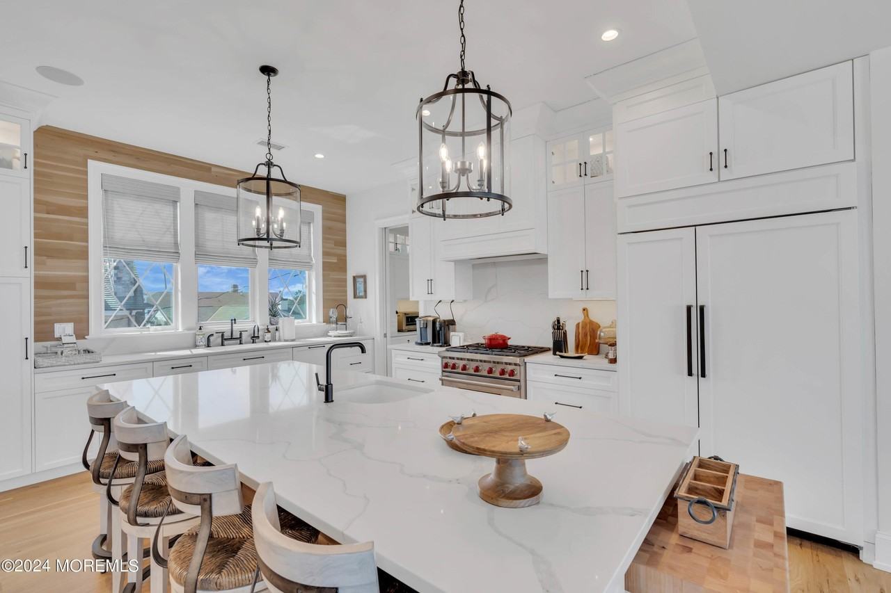 226 Dune Ave - Photo 7 of 43