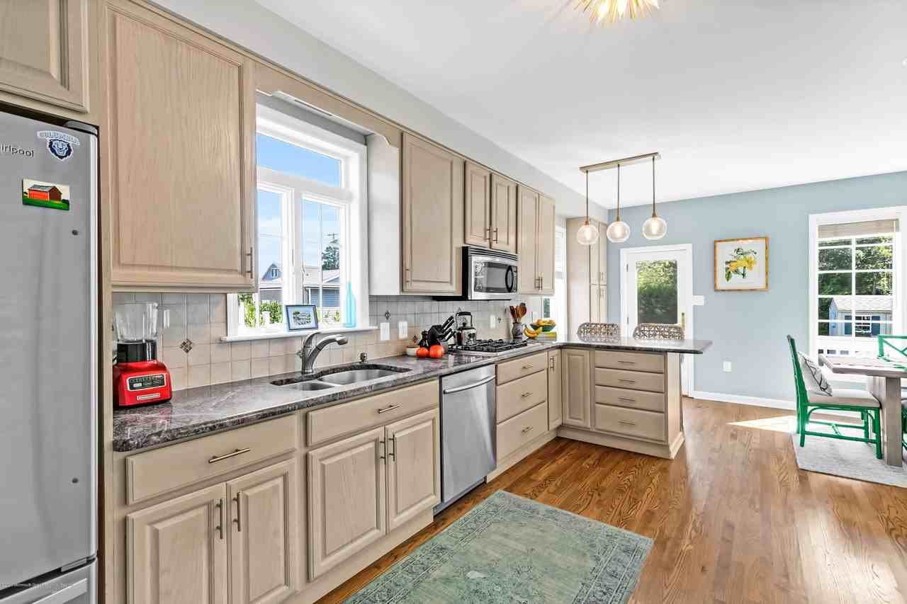 405 Salem Avenue unit: Summer - Photo 7 of 46