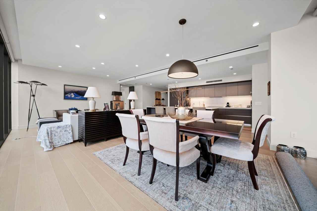 366 W Superior St #801 - Photo 6 of 44