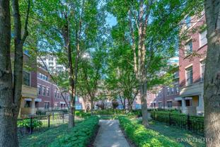 1942 S Prairie Ave #3 - Photo 1 of 1