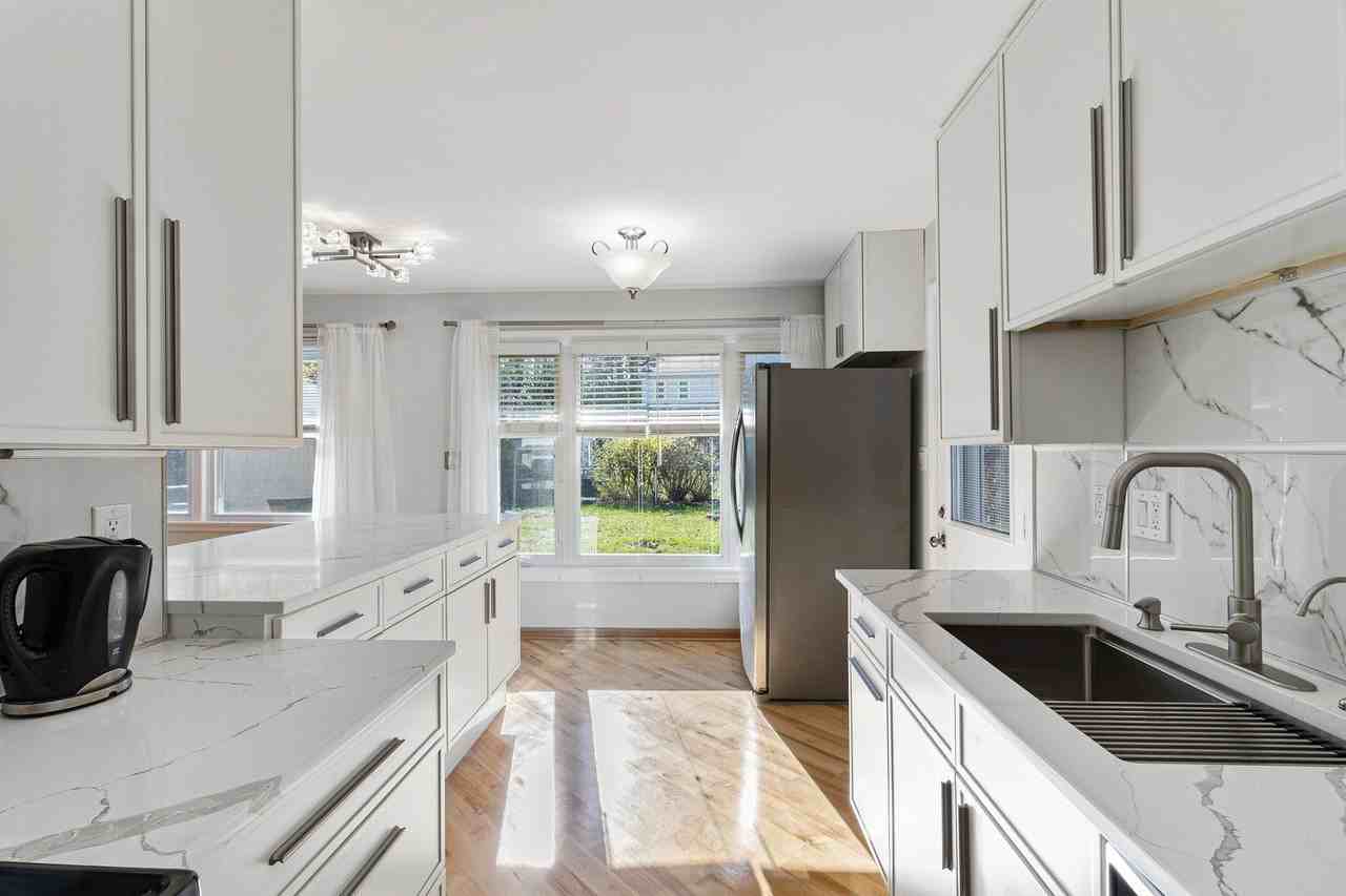 2430 S Shag Bark Trl - Photo 2 of 21