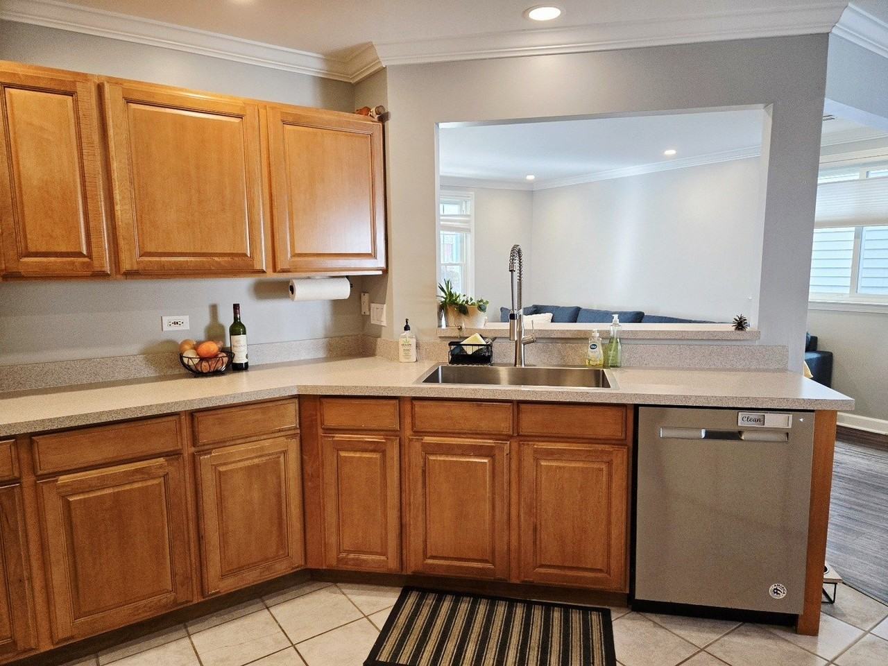 116 Presidential Boulevard - Photo 2 of 19