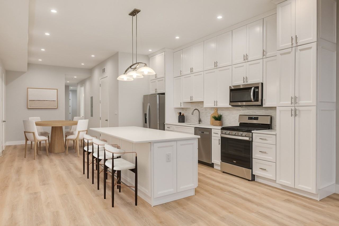 864 N State St #2 - Photo 6 of 21