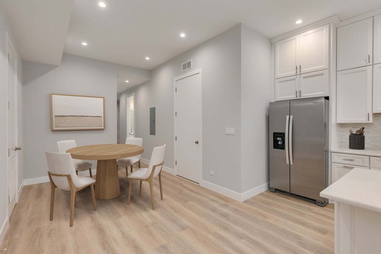 864 N State St #2 - Photo 7 of 21