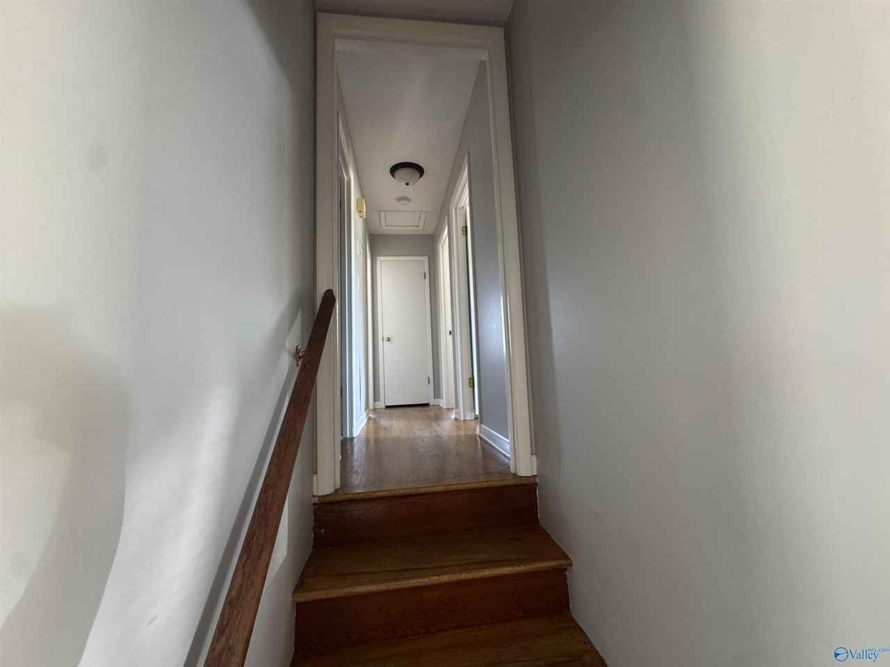 10020 Strong Dr Se - Photo 5 of 14