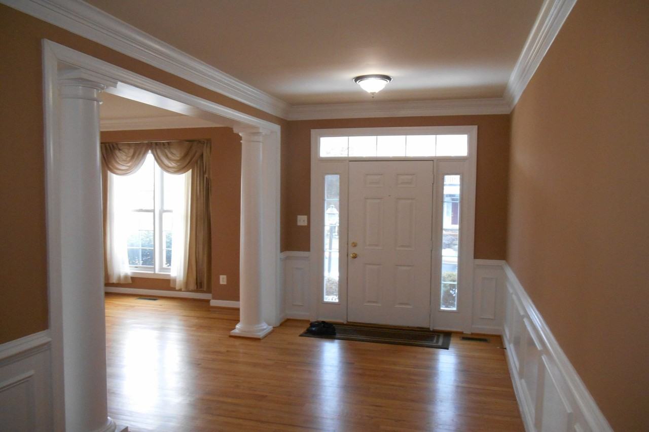 2121 Tysons Executive Ct - Photo 2 of 31