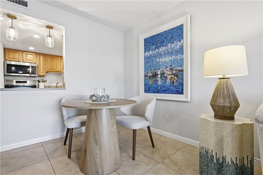 1830 Robalo Dr Apt B102 #B102 - Photo 6 of 33