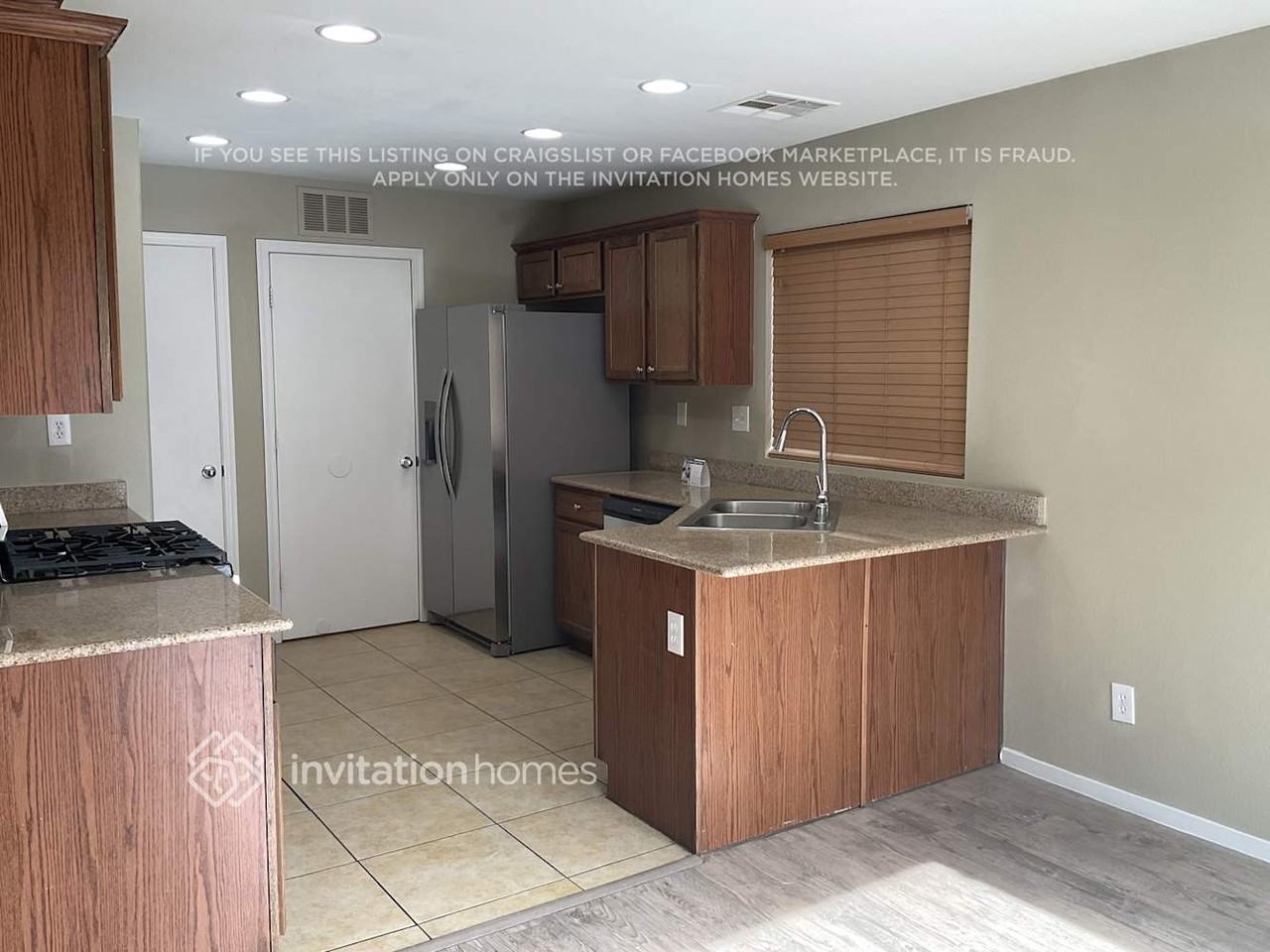 8019 Torremlinos Avenue - Photo 6 of 17