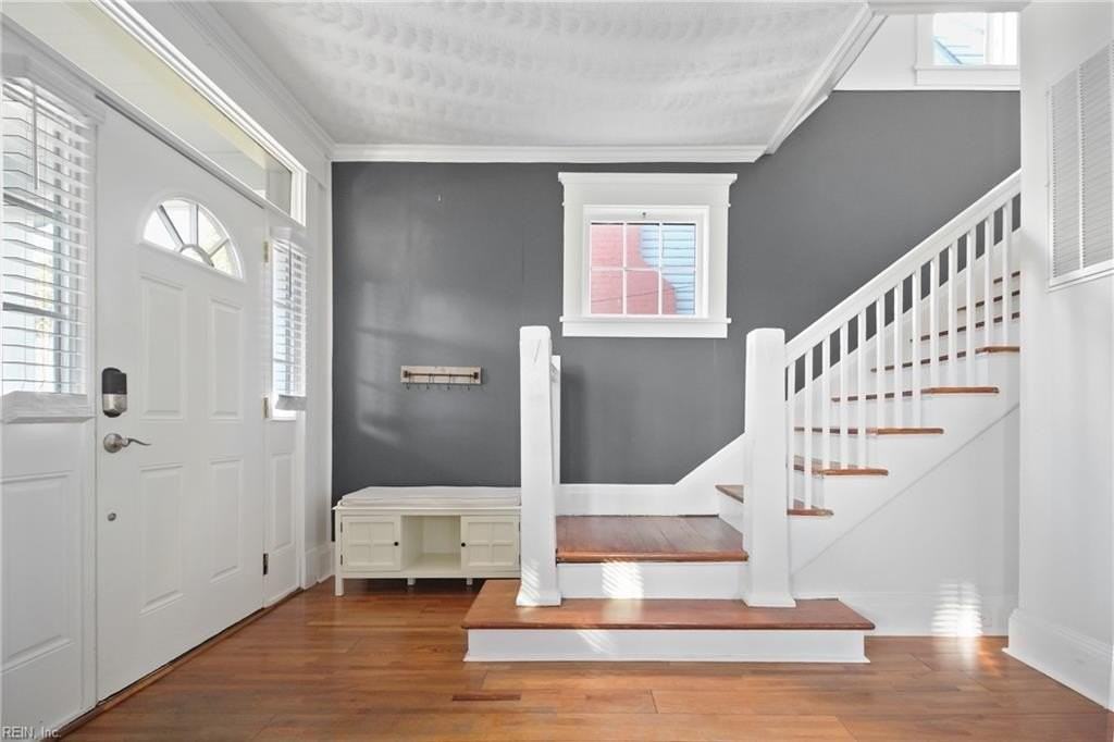 420 Maryland Avenue - Photo 7 of 48