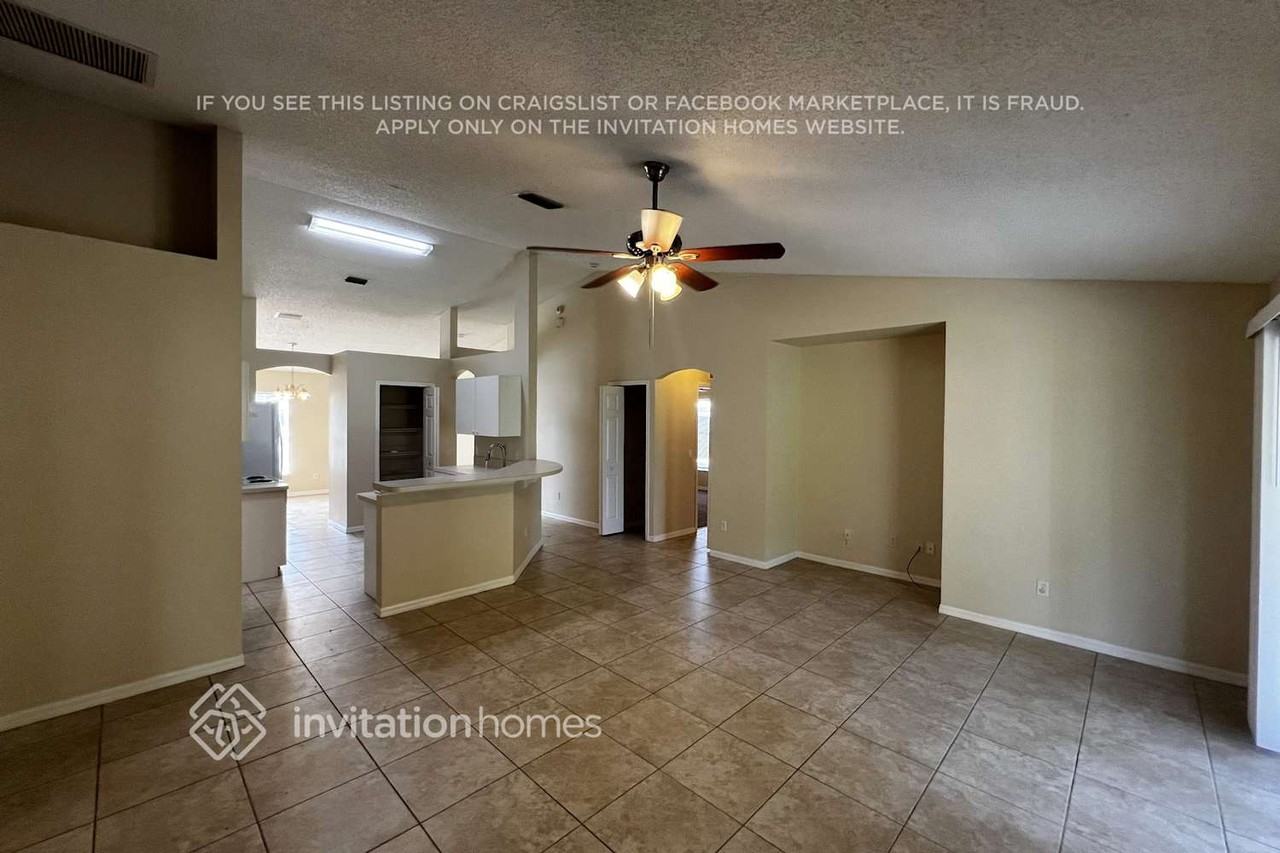 2561 Sw Calender St - Photo 2 of 13