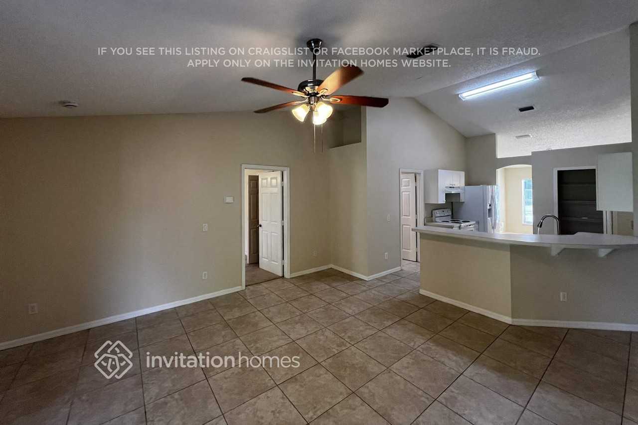 2561 Sw Calender St - Photo 3 of 13