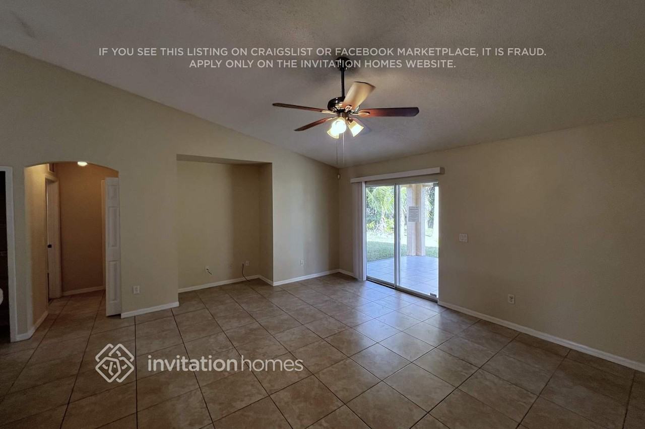 2561 Sw Calender St - Photo 6 of 13