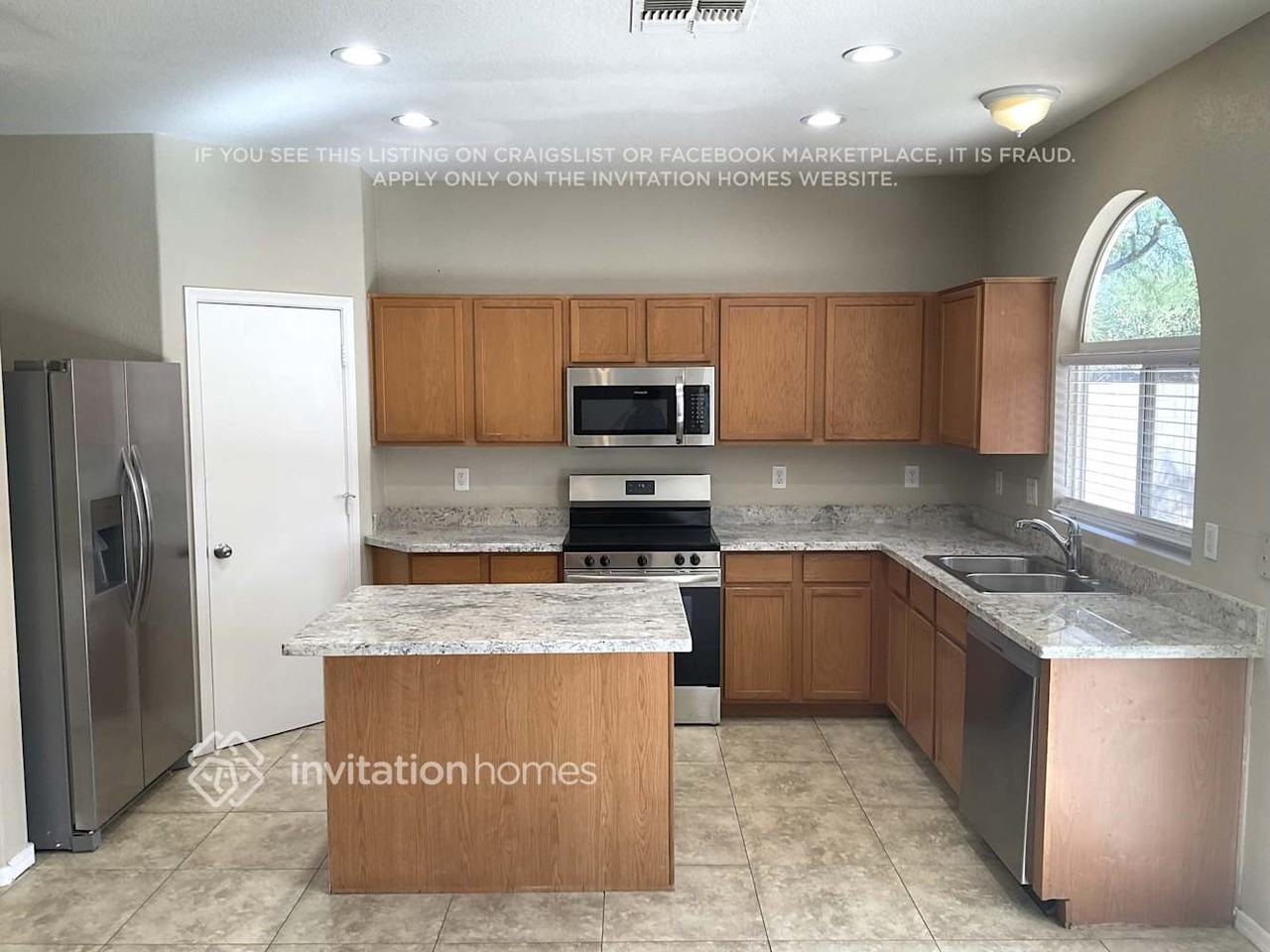 40661 N Ancona Ct - Photo 3 of 13