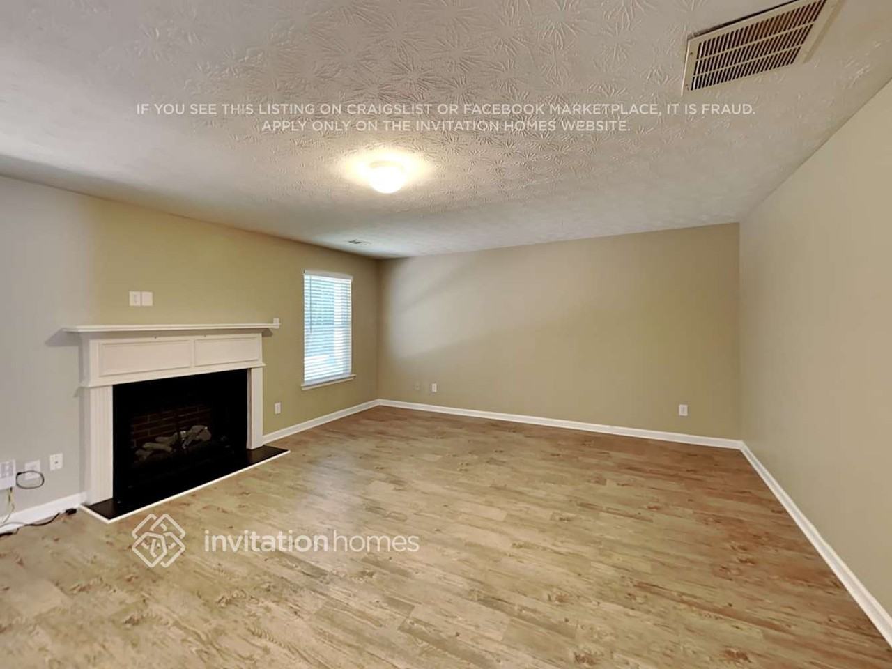 4536 Parkway Cir - Photo 4 of 15