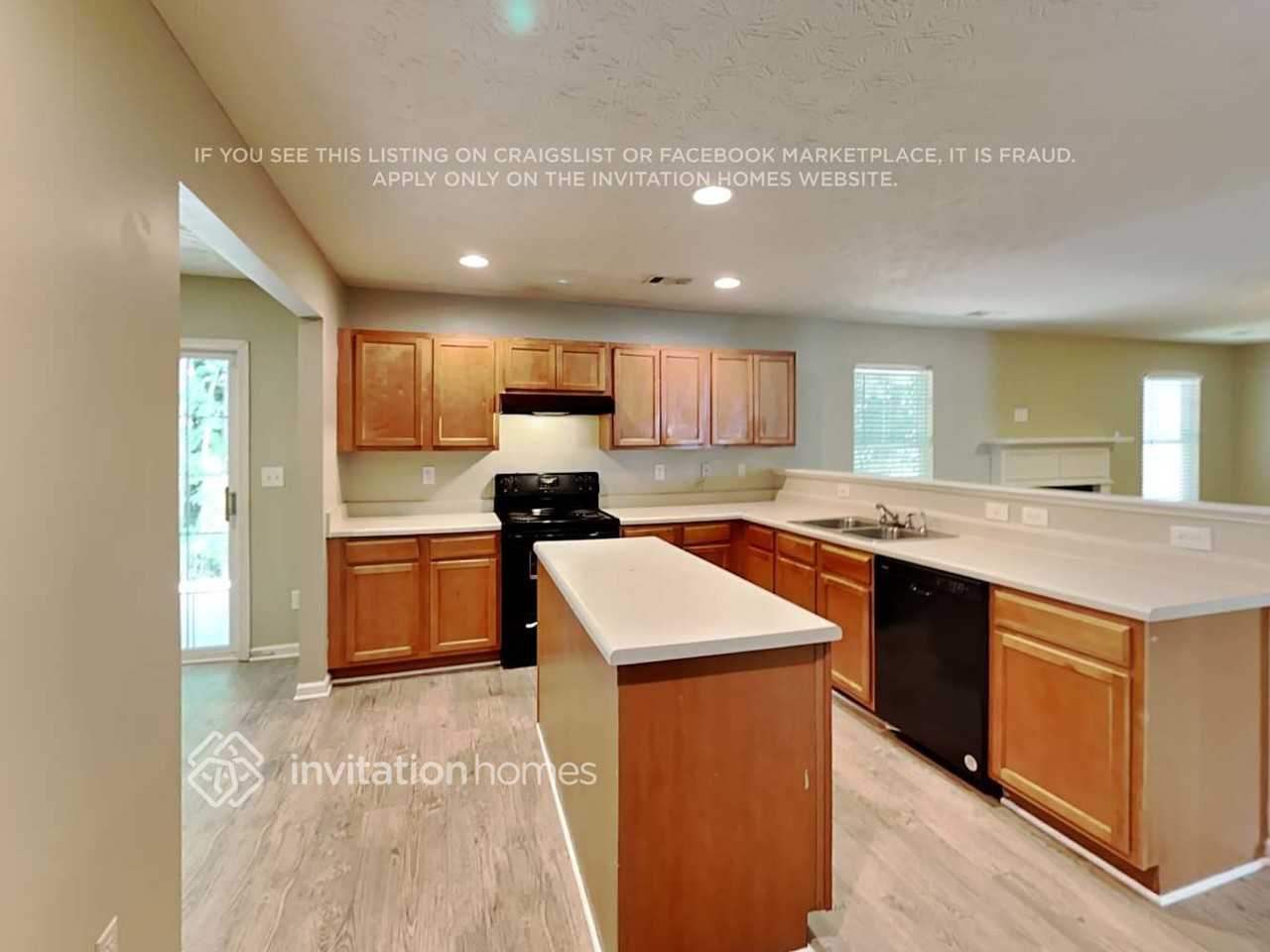 4536 Parkway Cir - Photo 7 of 15