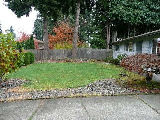 9405 NE 10th St - Photo 2 of 17